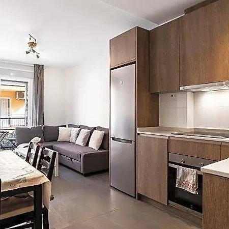 Family Flat In Old Town Ref 181