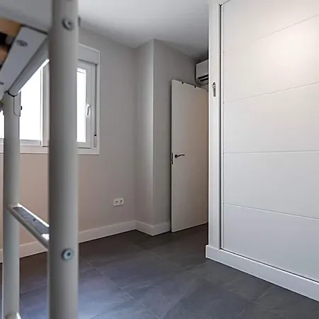 Family Flat In Old Town Ref 181